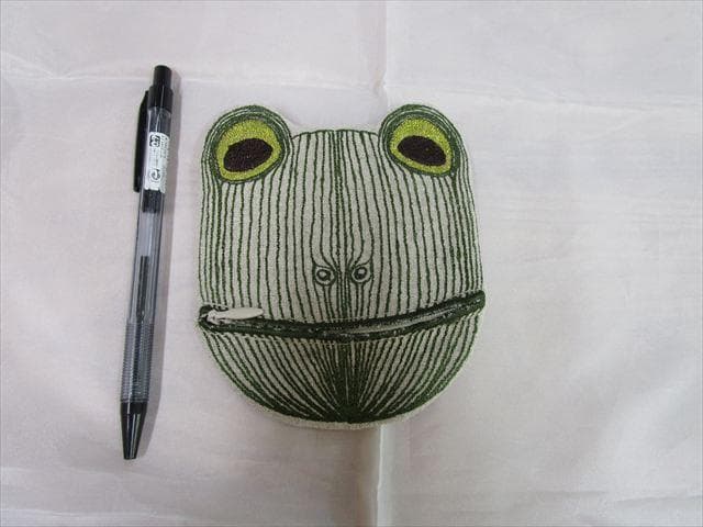 コーラル＆タスク ラッキーカエルポーチ「ベルポーチ付きラッキーフロッグ」NY18