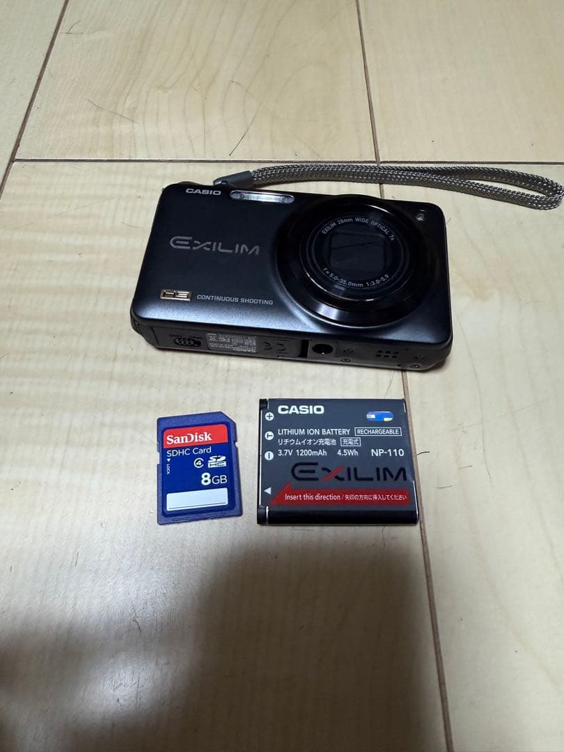 CASIO EXILIM EX-ZR10 コンパクトデジタルカメラ