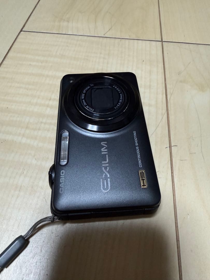 CASIO EXILIM EX-ZR10 コンパクトデジタルカメラ