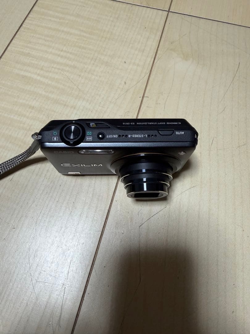 CASIO EXILIM EX-ZR10 コンパクトデジタルカメラ