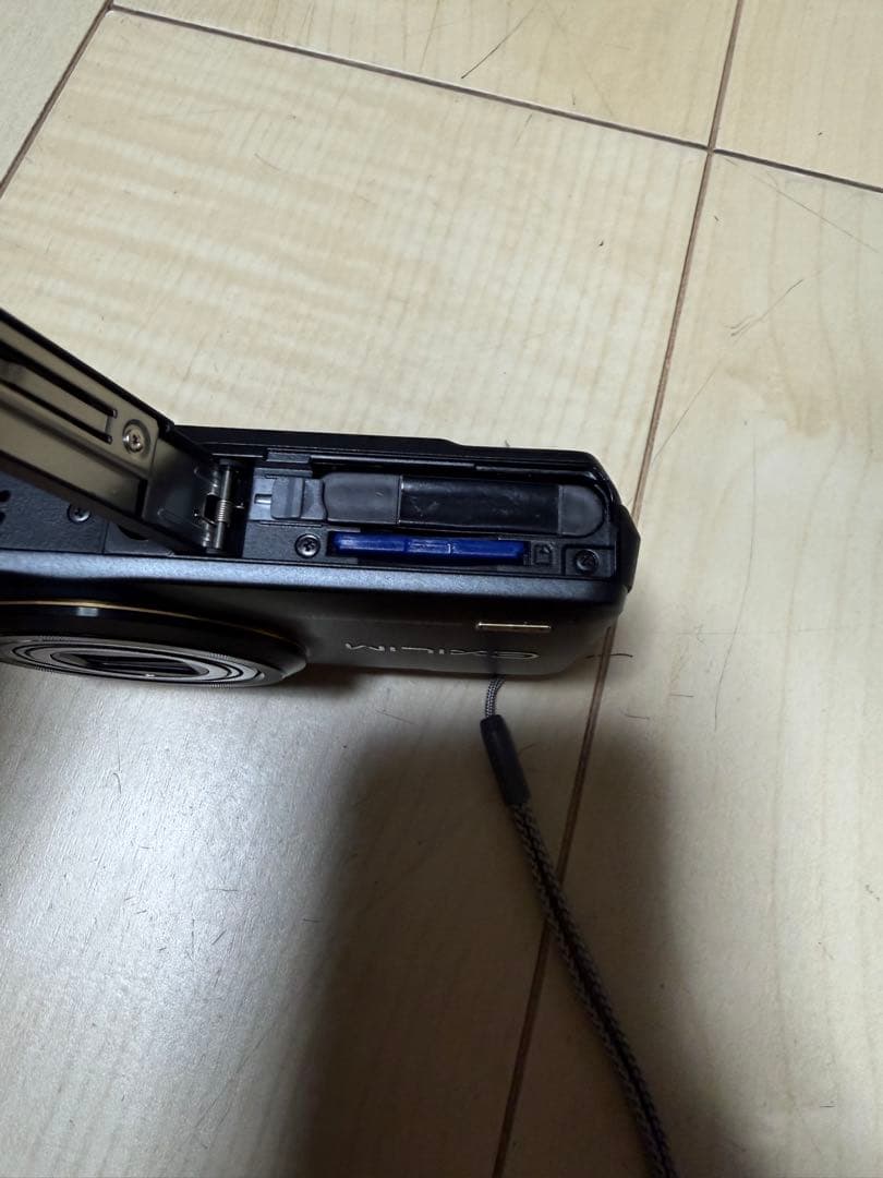 CASIO EXILIM EX-ZR10 コンパクトデジタルカメラ