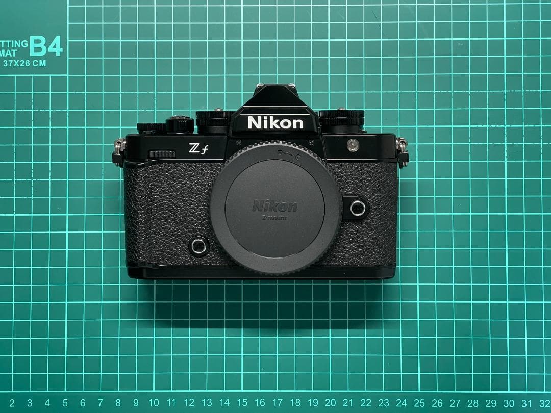 [美品・保証残] Nikon Zf レンズキット 40mm f2 SE グリップ