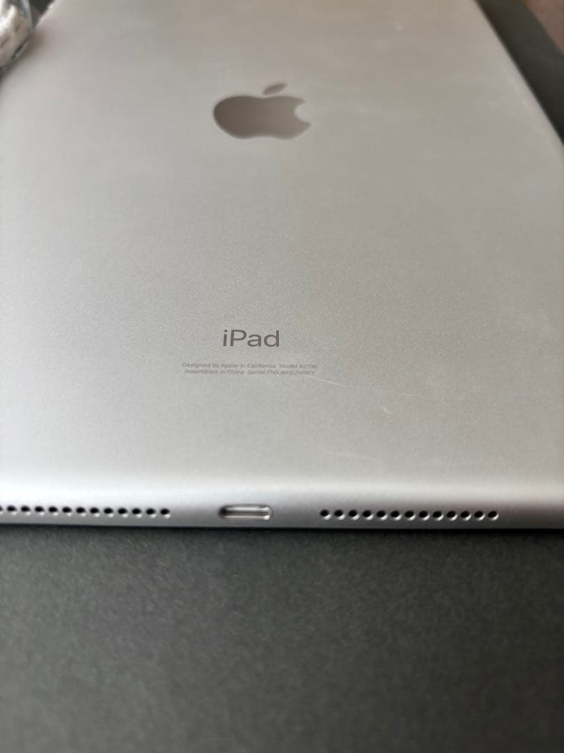 Apple iPad 第7世代 128GB SIMフリー