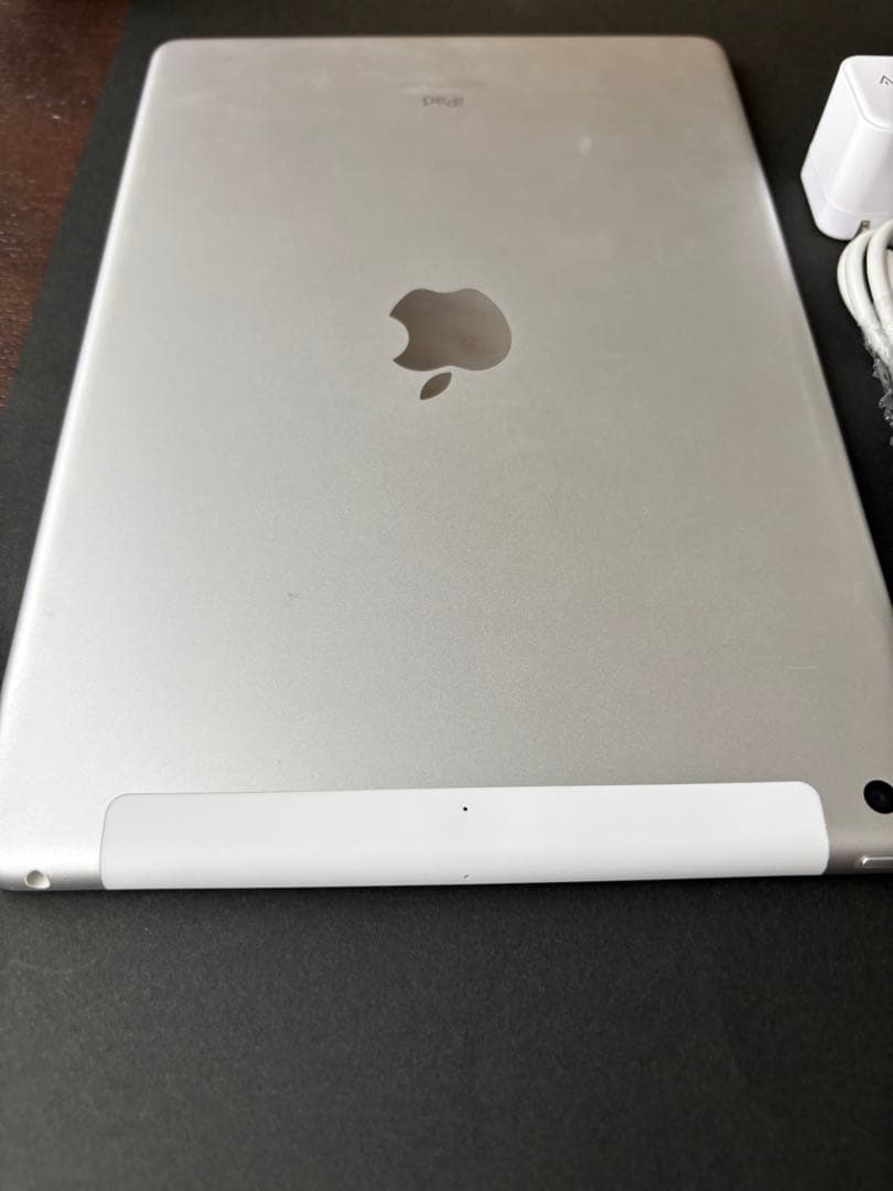 Apple iPad 第7世代 128GB SIMフリー