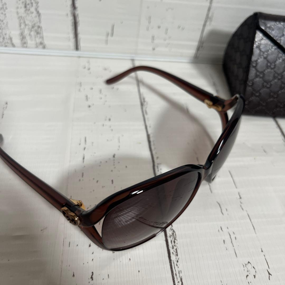 GUCCI サングラス　ラブリーハート　インターロッキング　GG3525