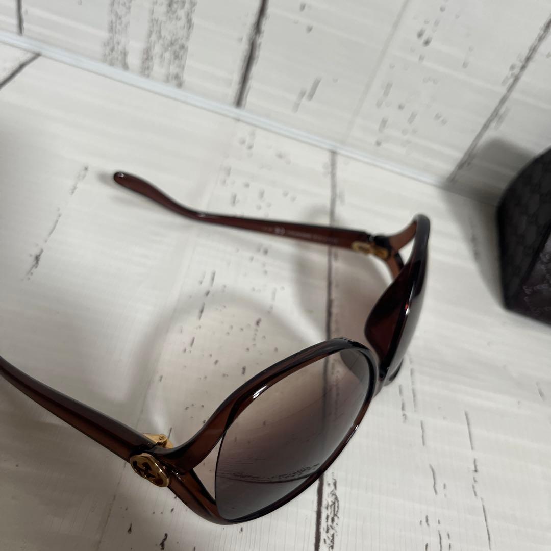 GUCCI サングラス　ラブリーハート　インターロッキング　GG3525