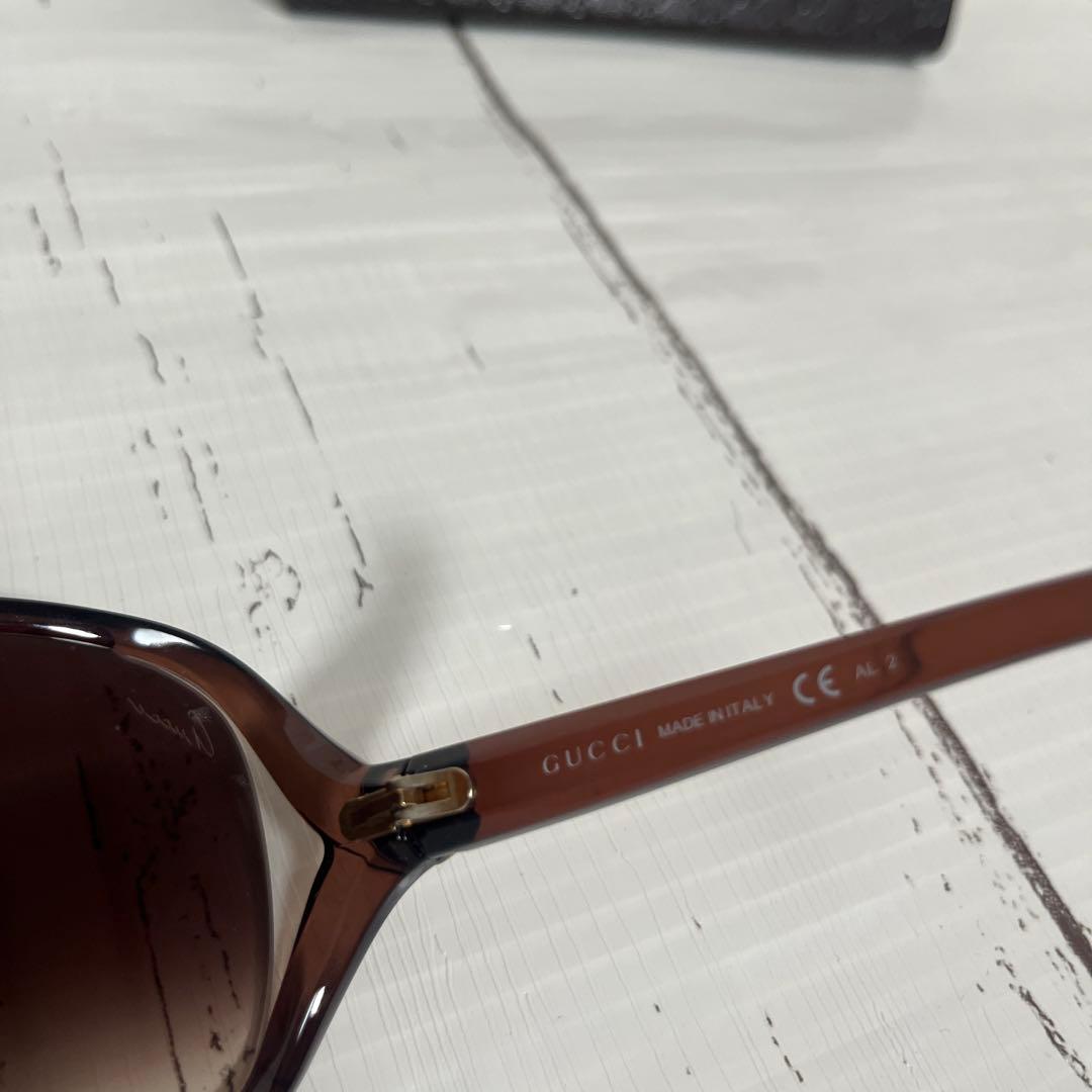 GUCCI サングラス　ラブリーハート　インターロッキング　GG3525