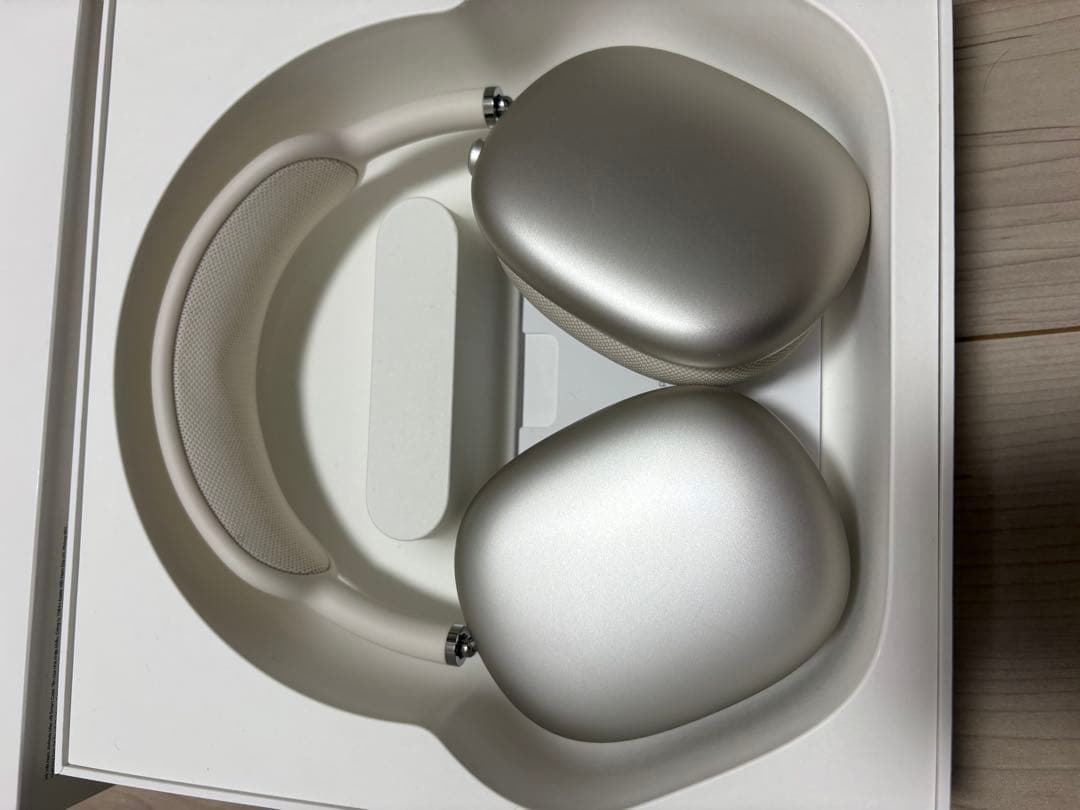 AirPods Max 第二世代 スターライト 美品 箱あり 保証あり　ケース