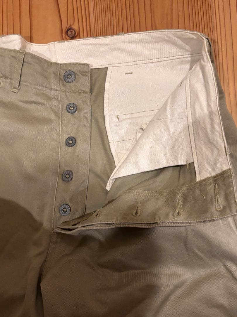 り*き様 BUZZRICKSON'S バズリクソンズ　チノパン　1942 カーキ