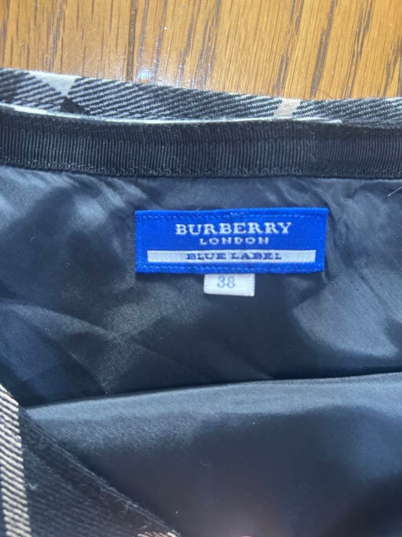 バーバリーブルーレーベル　チェック柄スカート