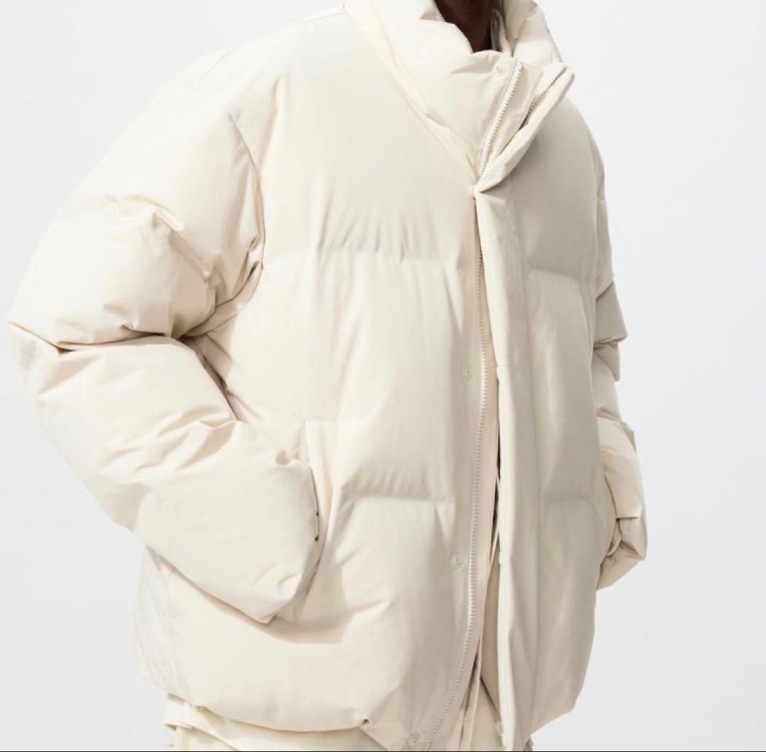 オンライン完売品　ユニクロ　シームレスダウンジャケット XS ナチュラル　白