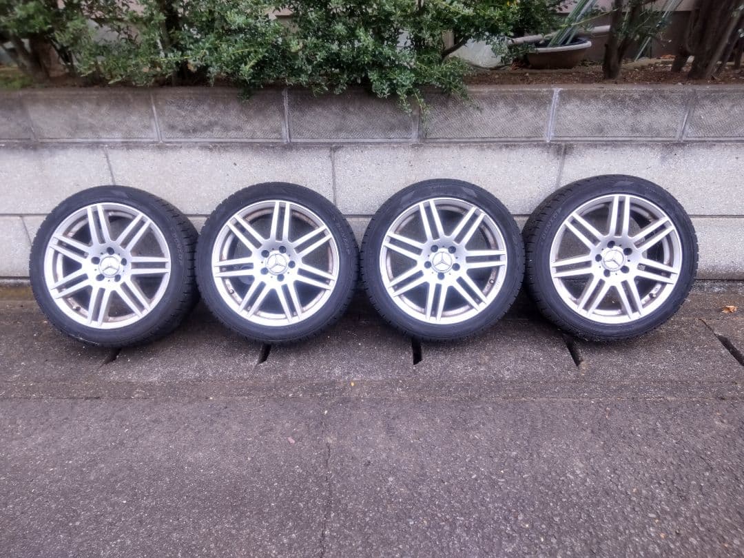 j*k様 メルセデスベンツ用スタッドレスタイヤ&ホィール４本の出品です。