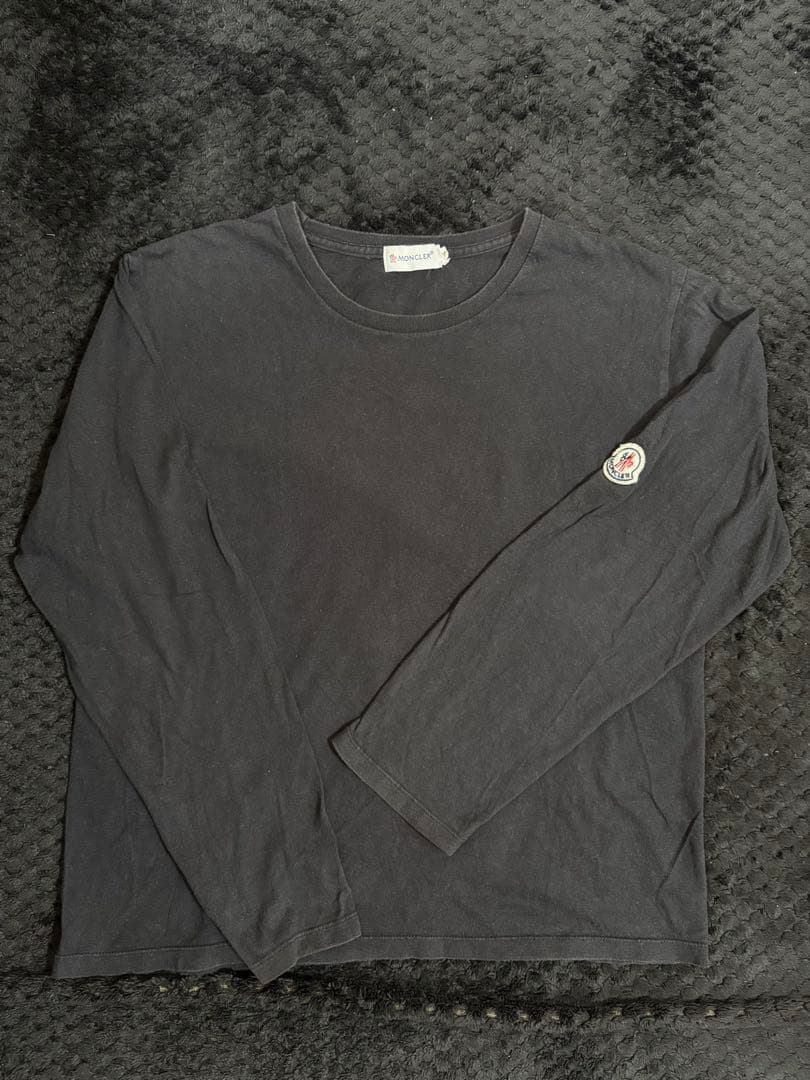 ラ*ラ様 MONCLER ブラック 長袖Tシャツ
