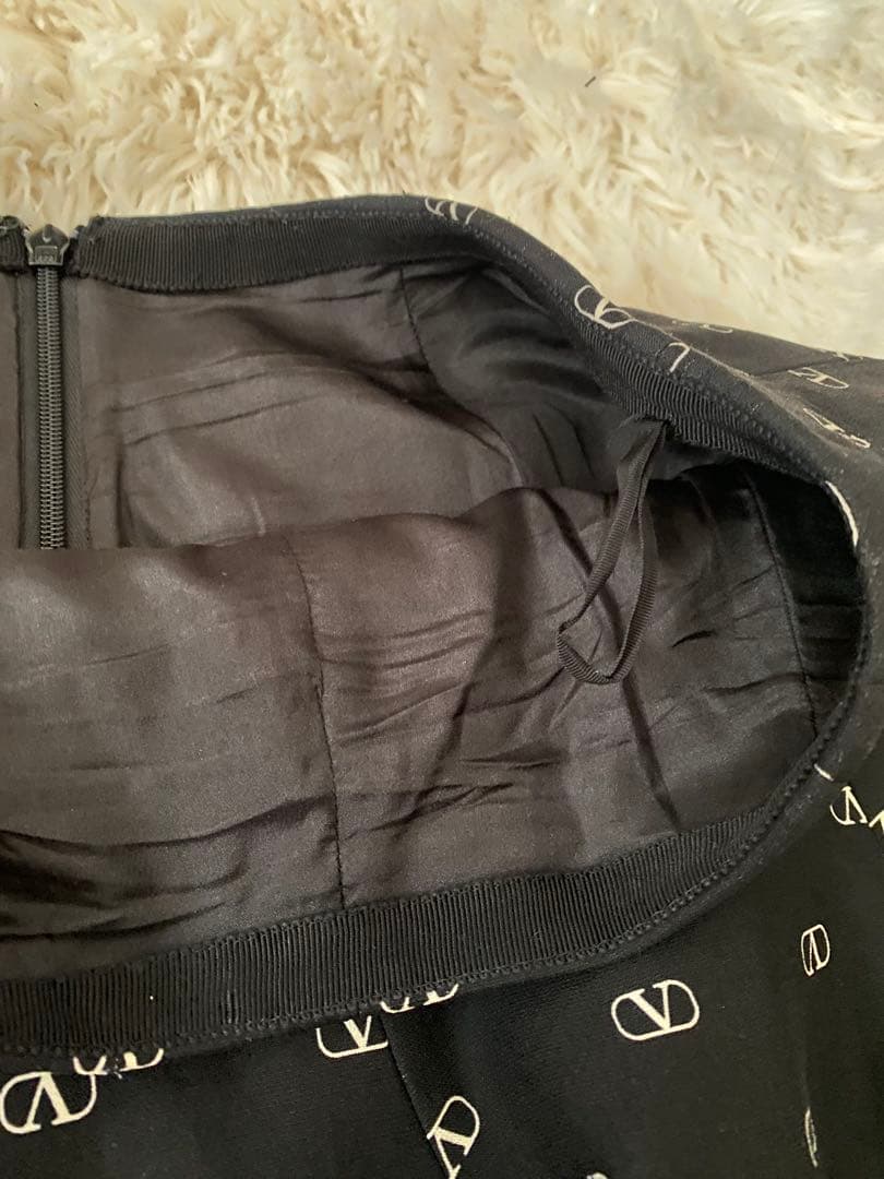 み*く様 【正規品】 valentinoスカート