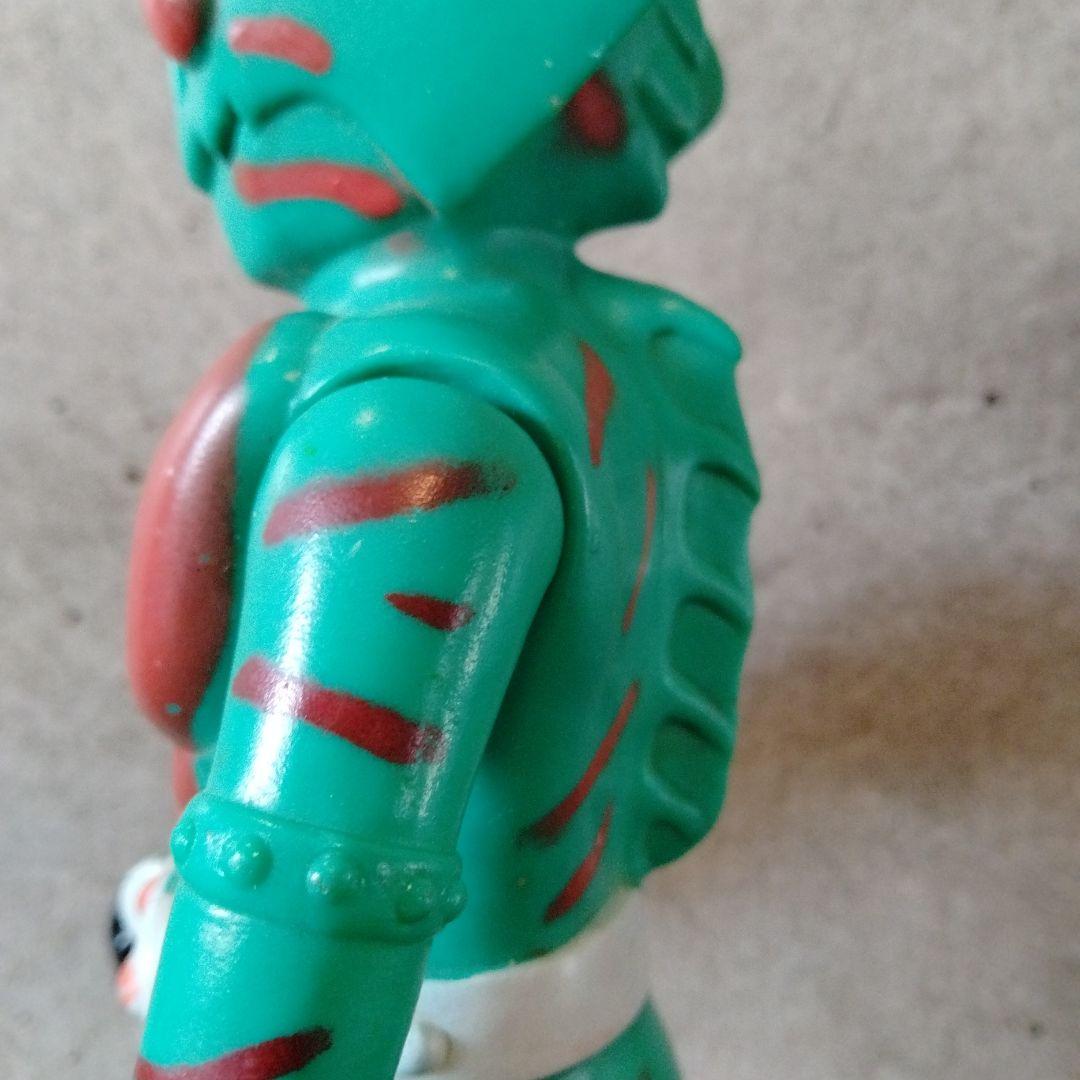 当時物仮面ライダーアマゾンソフビ無版権パチ約23センチ