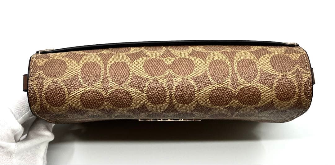 【新品・未使用】COACH フラップ ショルダーバッグ ブラウン シグネチャー