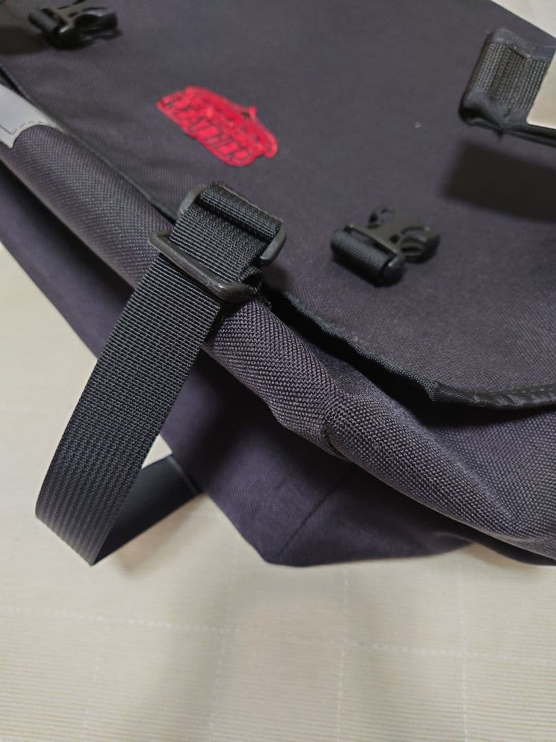 未使用級Under The Weatherアンダーザウェザーメッセンジャーバッグ