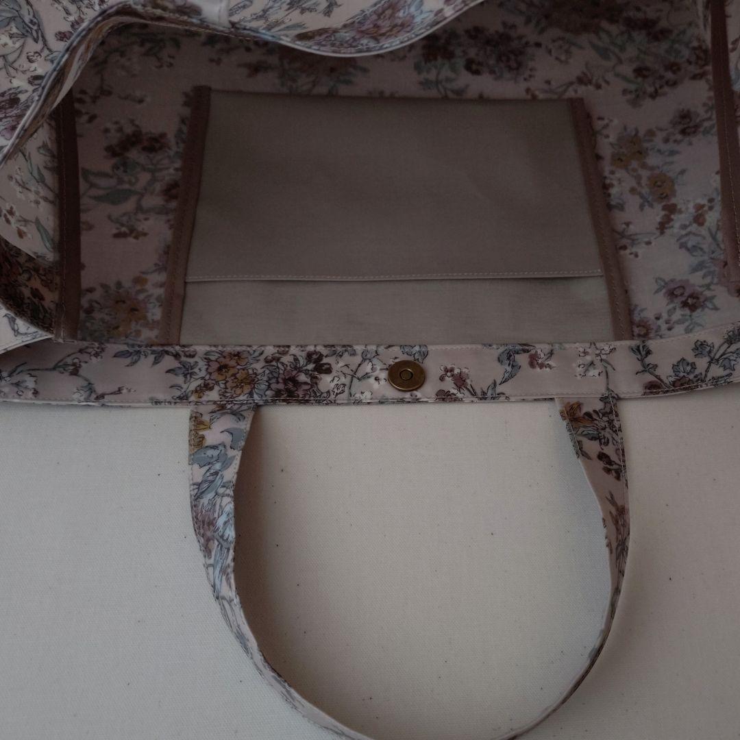 ぽんた〈 リバティ 〉ラミネート・Ａ4紙袋型トートバッグ他