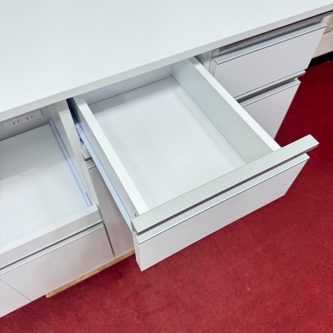 東京23区送料無料　美品キッチンカウンター　スリム レンジ台 コンセント付