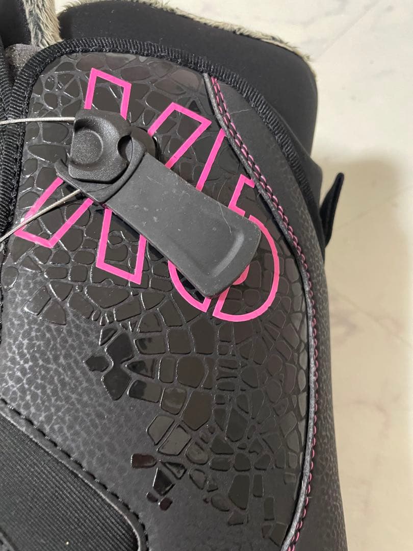 X5女性用スノーボードブーツ ブラック/ピンク