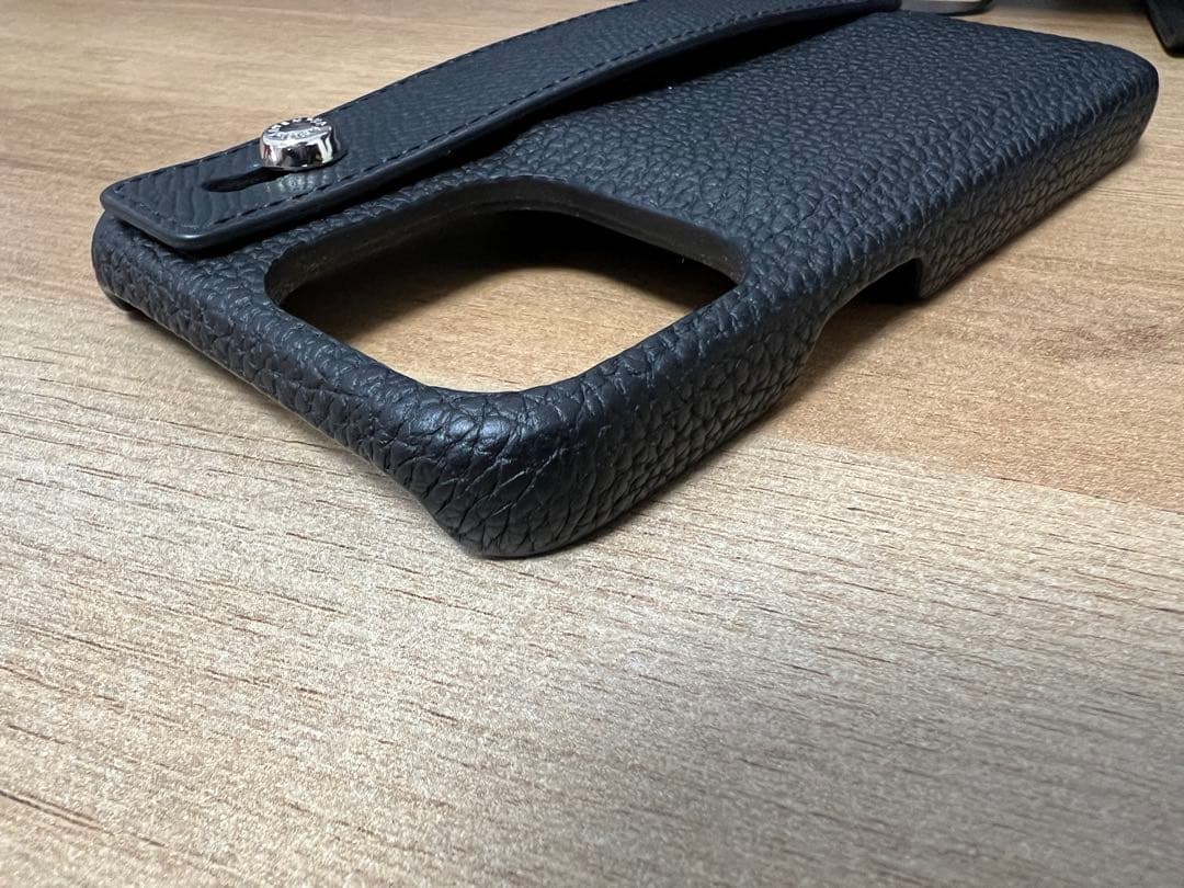 【美品】BONAVENTURA iPhone13pro用ケース