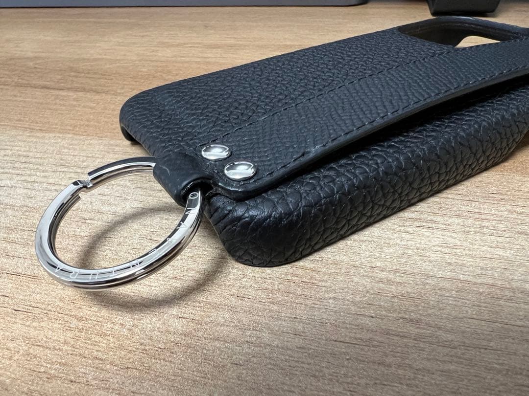 【美品】BONAVENTURA iPhone13pro用ケース