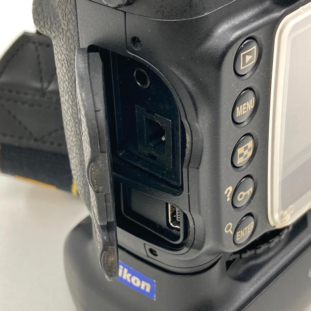 Nikon ニコン　デジタル一眼レフカメラ　D200　バッテリーパック付き