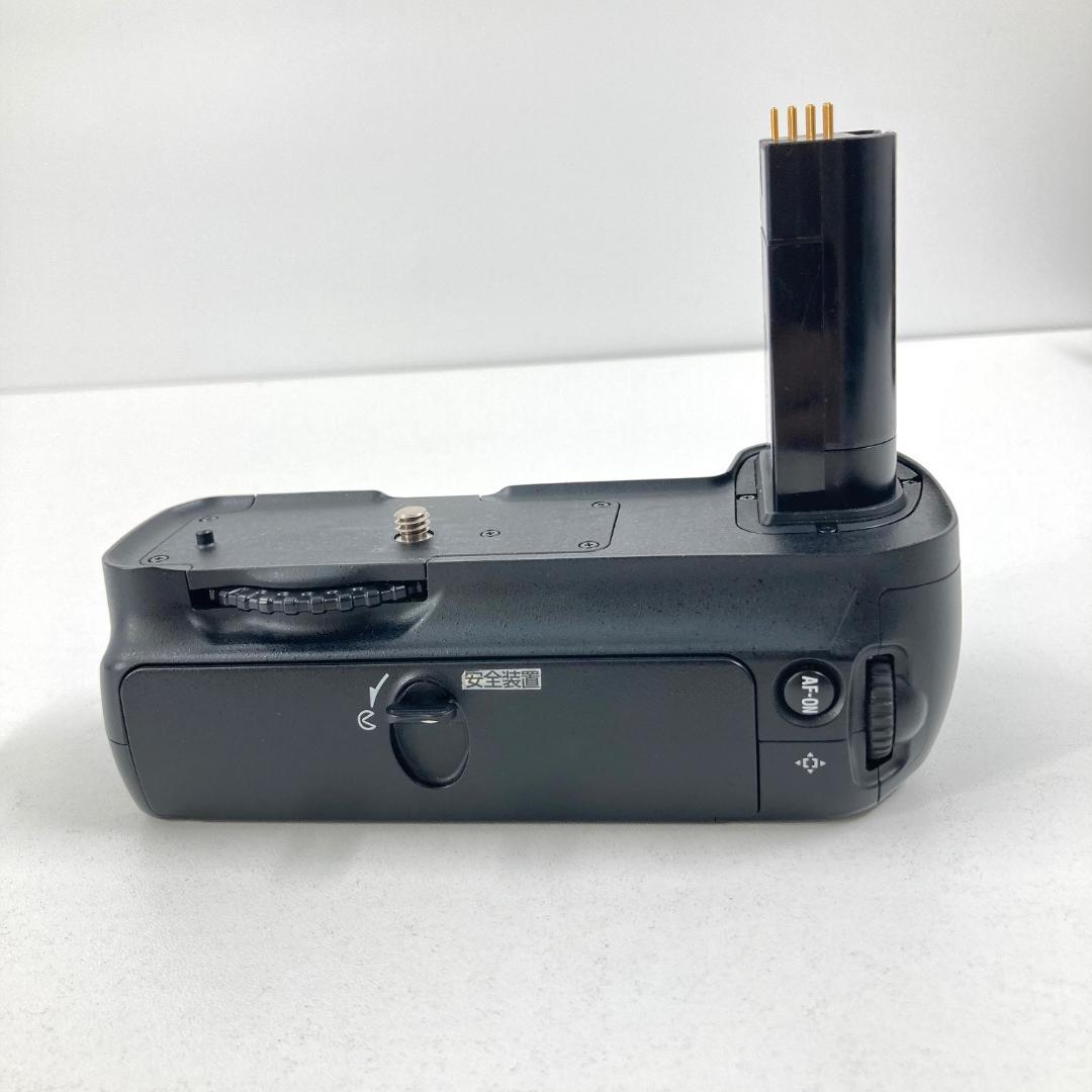 Nikon ニコン　デジタル一眼レフカメラ　D200　バッテリーパック付き