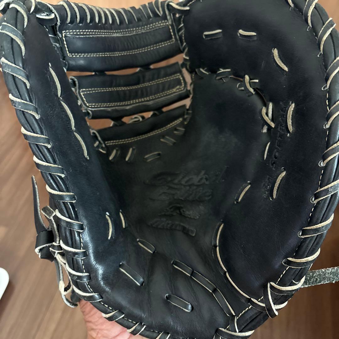 Mizuno Global Elite ファーストミット ブラック軟式用