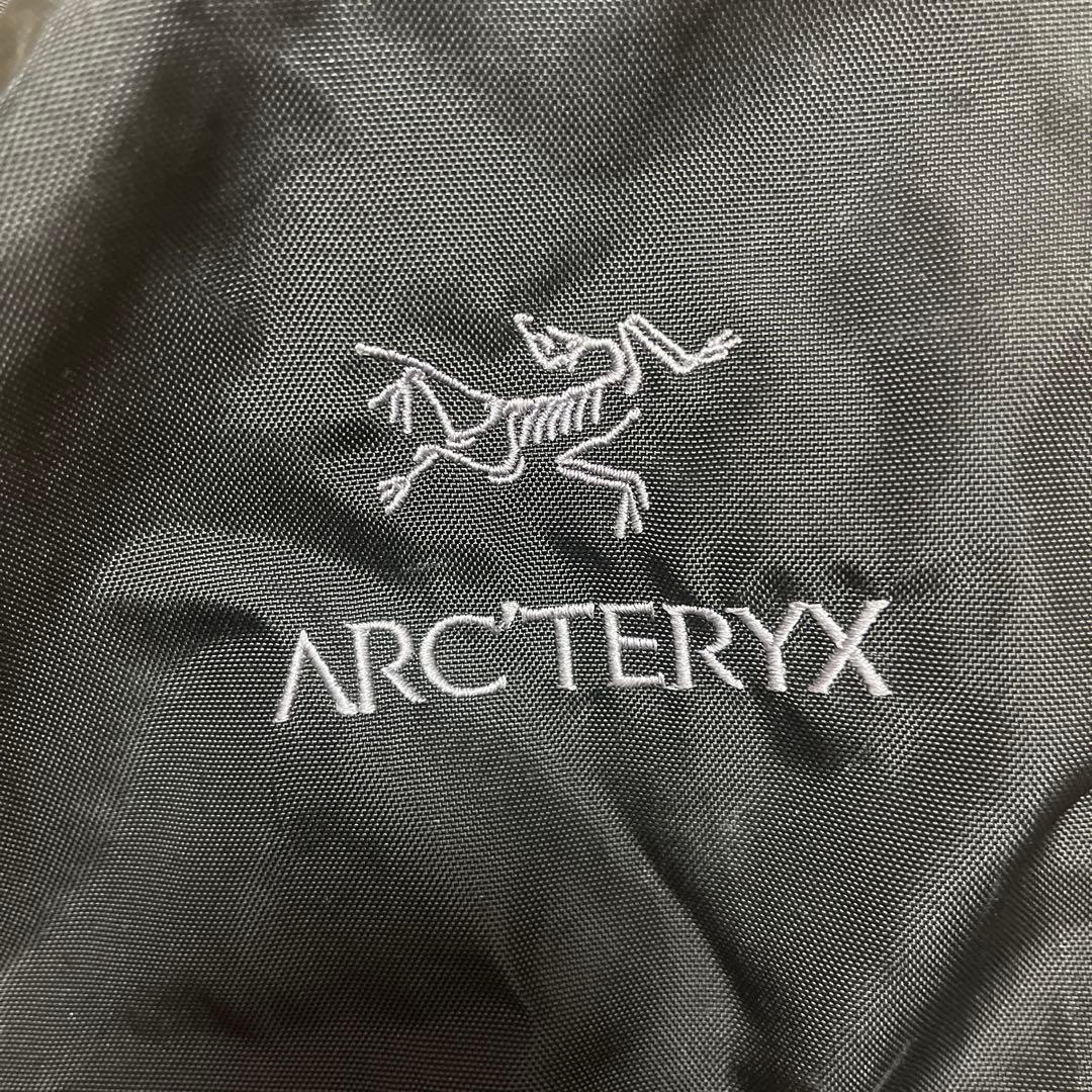 ARC'TERYX ブラック バックパック