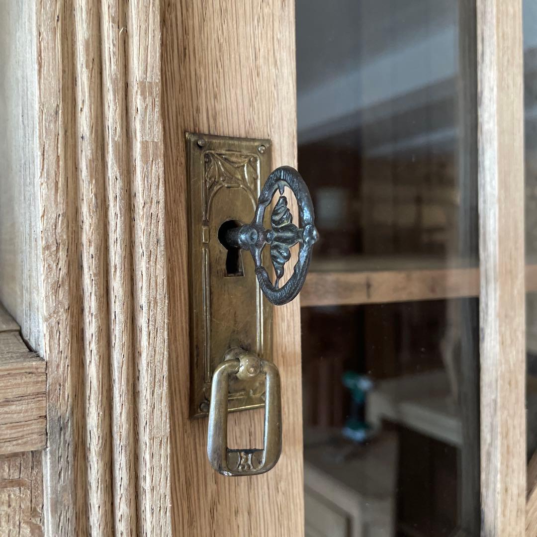 年末・年始SALE ビンテージ ガラス収納キャビネット ショーケース 食器棚