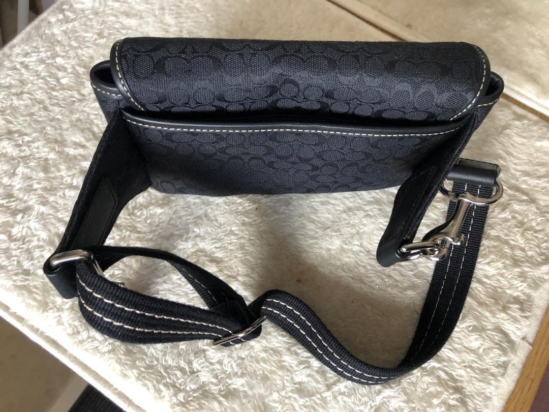 【未使用に近い】COACH　シグネチャー　ウエストバッグ+シューズケースのセット