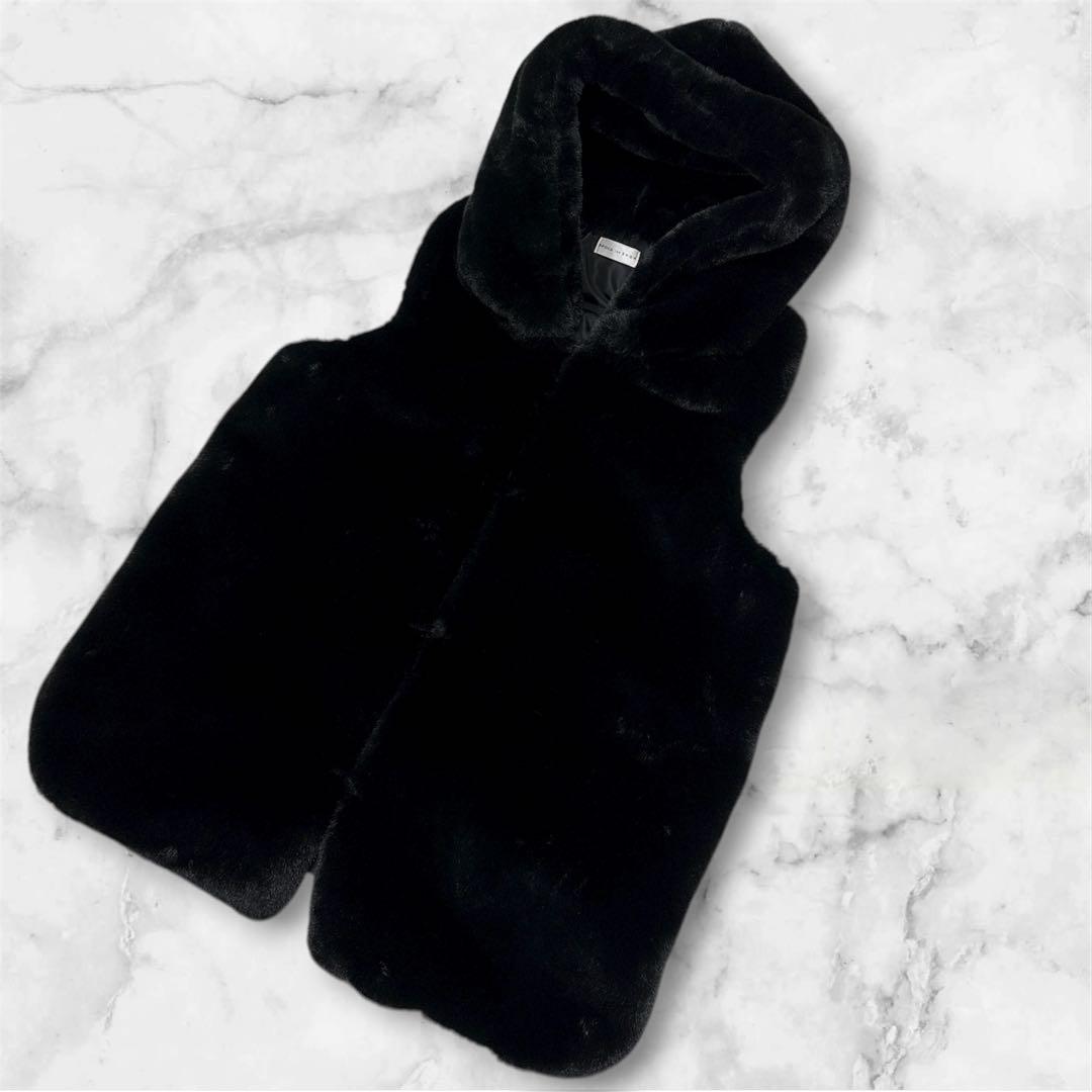 【新品】 EPOCA エポカ フード フェイクファー ベスト 光沢 モコモコ