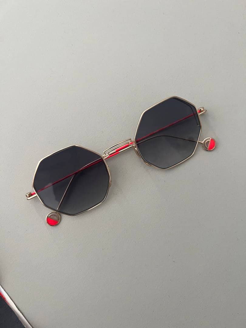 Anne et Valentin STEN 21D22 サングラス