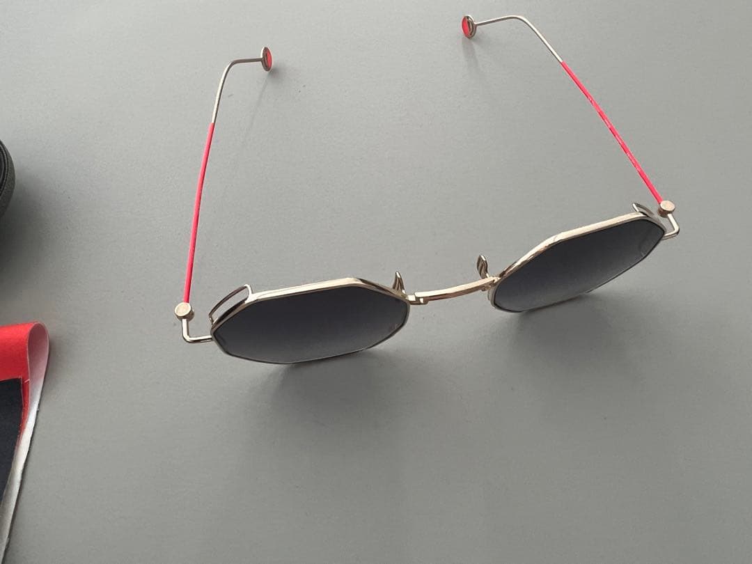 Anne et Valentin STEN 21D22 サングラス