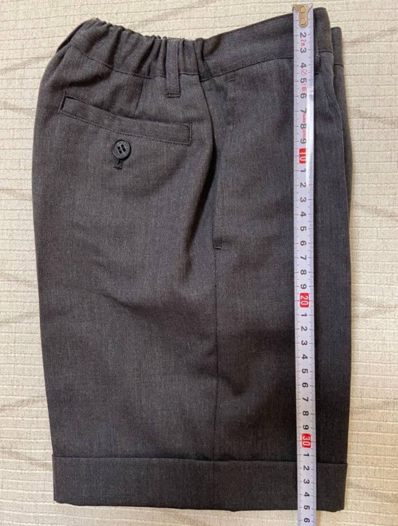 バーバリーキッズ スーツ ダークグレー120A ファミリア製エンジ色ネクタイ付