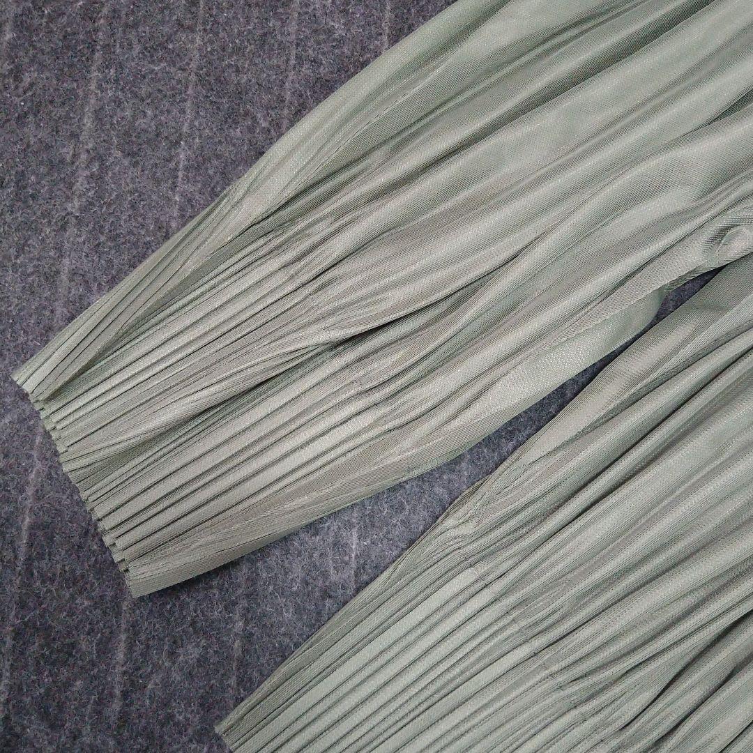 プリーツプリーズサルエルパンツ