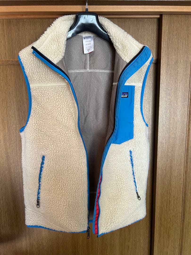 patagonia フリースベスト アイボリー