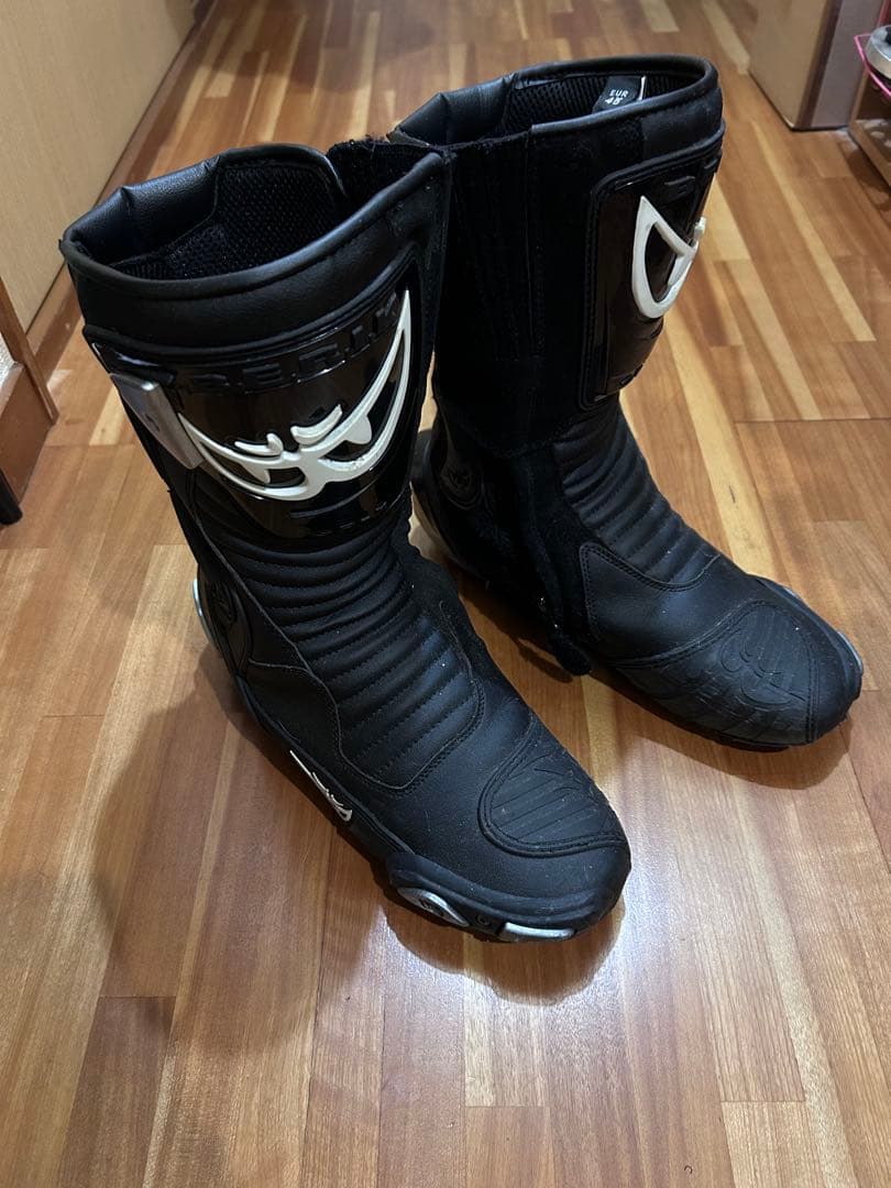 berik レーシングブーツ