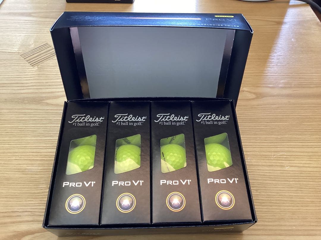 まりもちゃん専用タイトリスト Pro V1 ゴルフボール イエロー２ダース