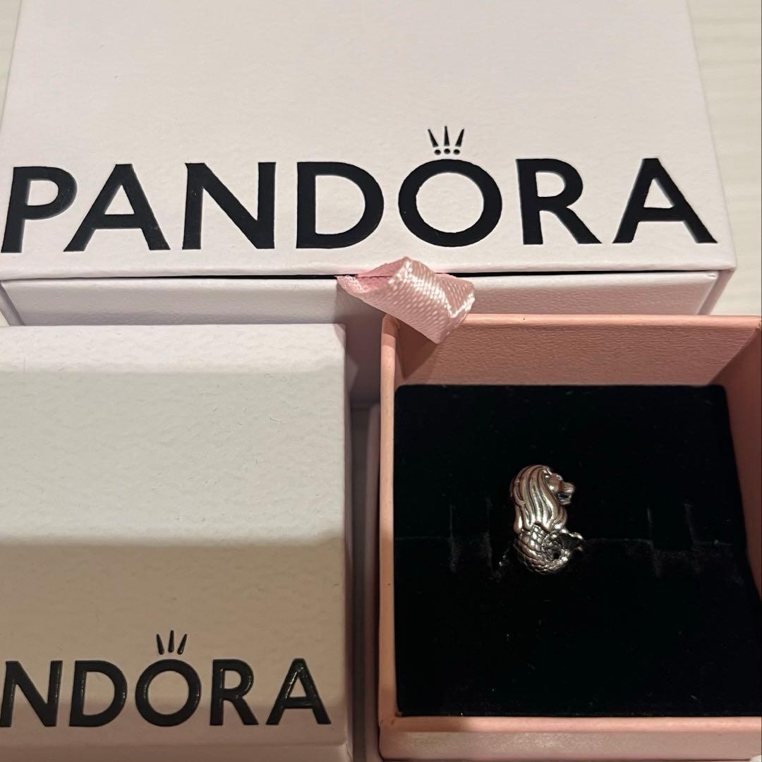 PANDORA パンドラ　シンガポール限定　マーライオン