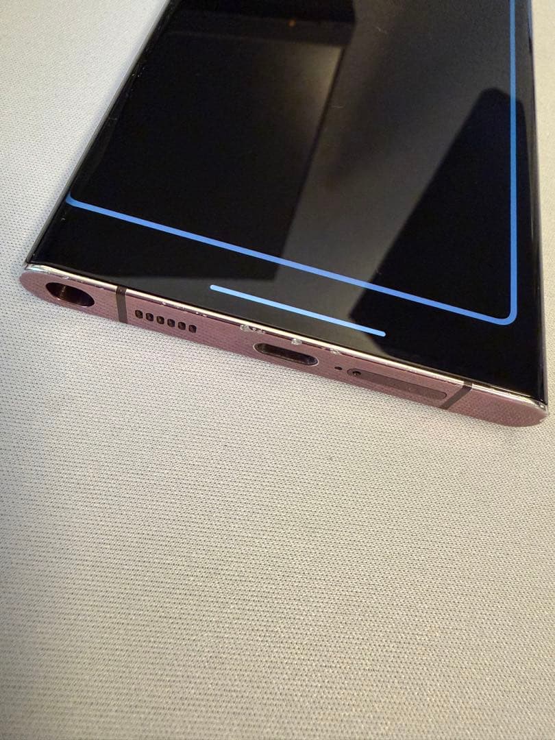 Samsung Galaxy S22 Ultra バーガンディ本体