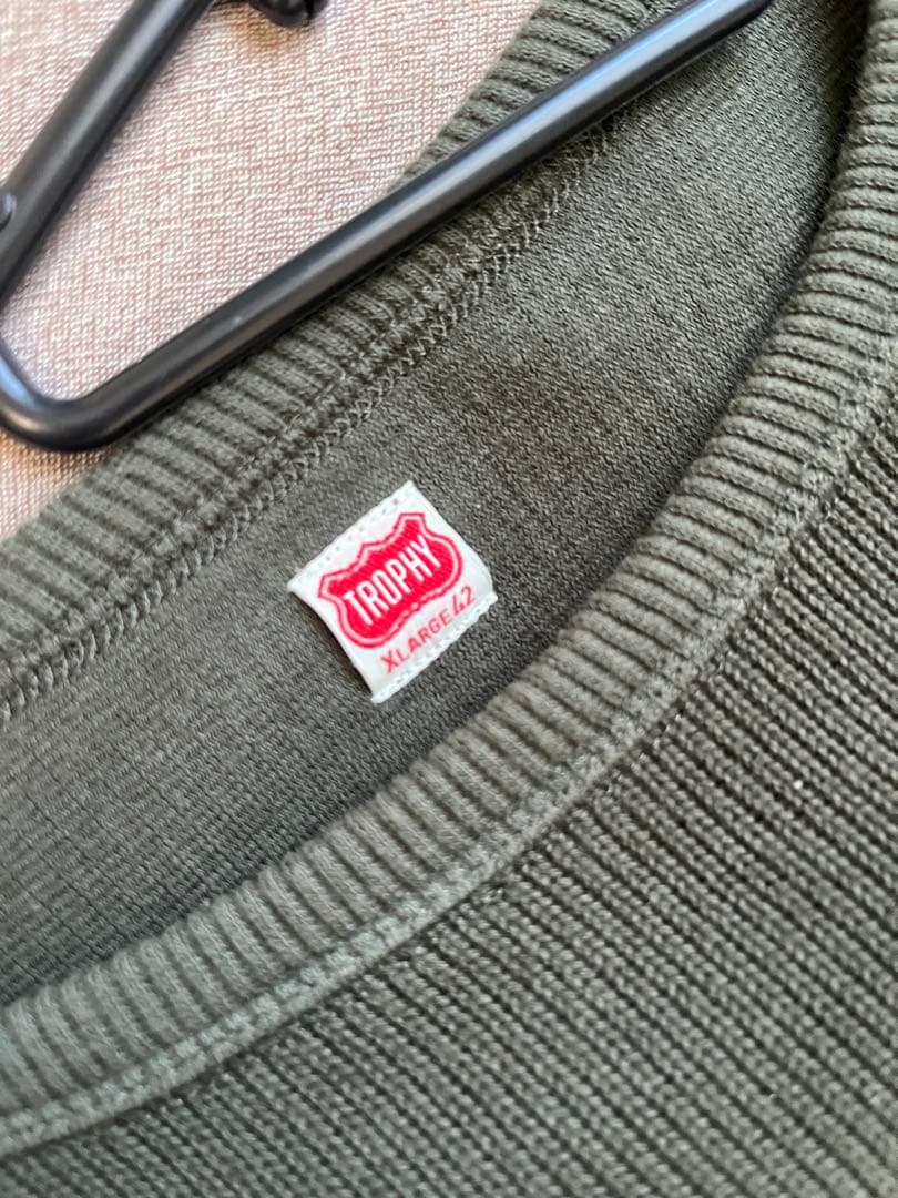 トロフィークロージング コットンニットセーター