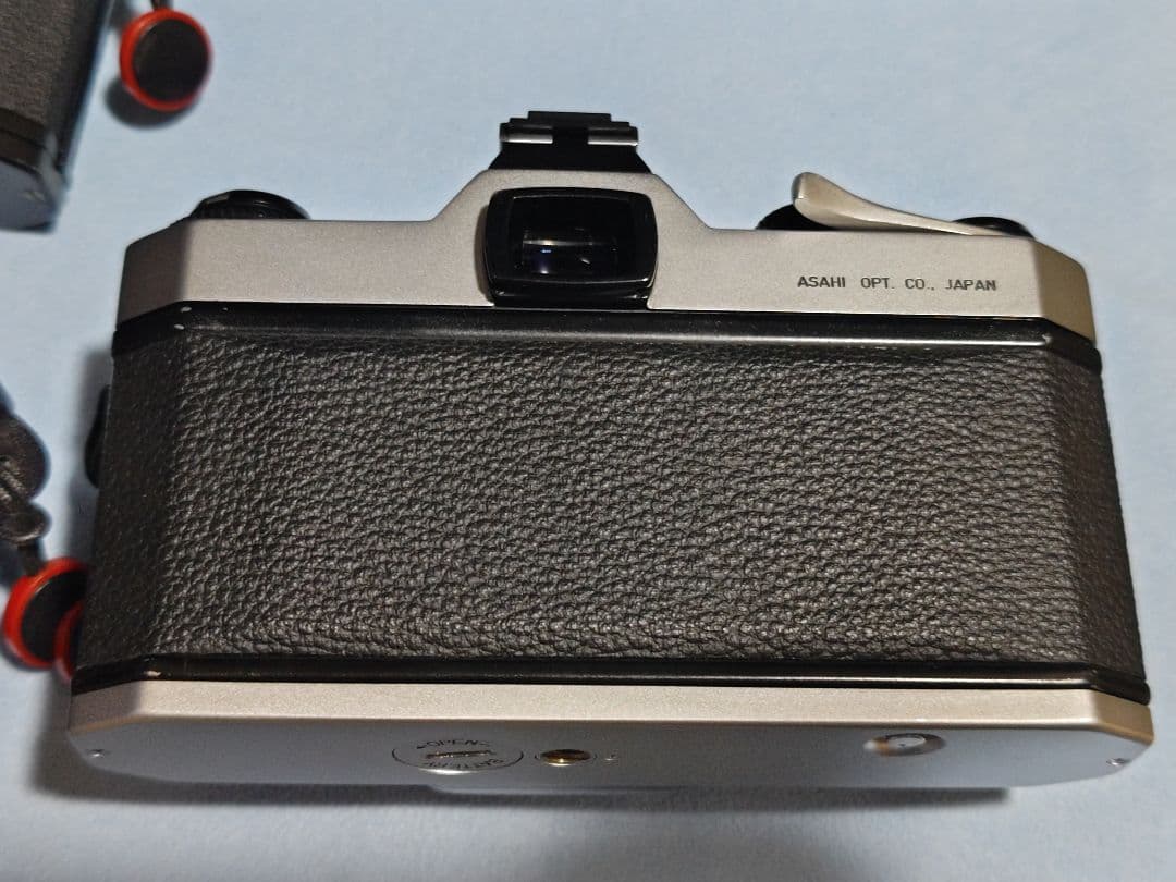 整備済み、ペンタックス SP／SP2／SP2の3台、フィルム、ケース、ストラップ