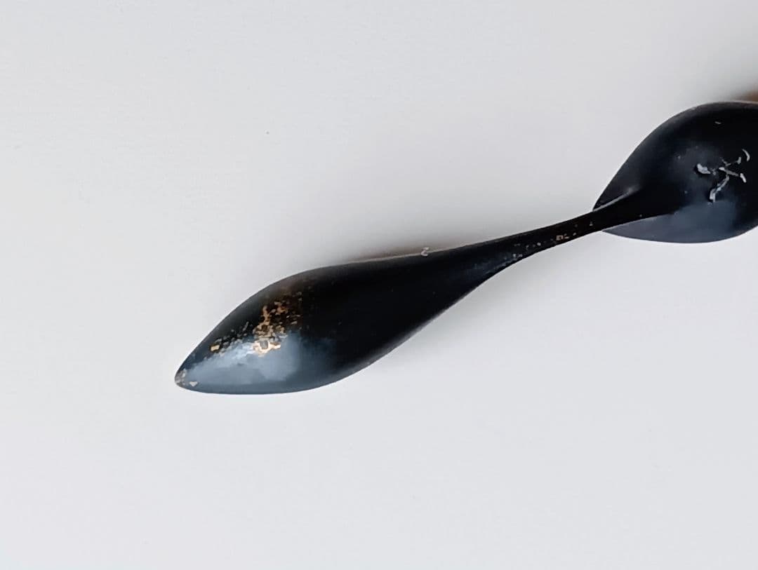 ガブリエラキス ピアス 羽根のない蜂 酸化青銅 14K 片方のみ