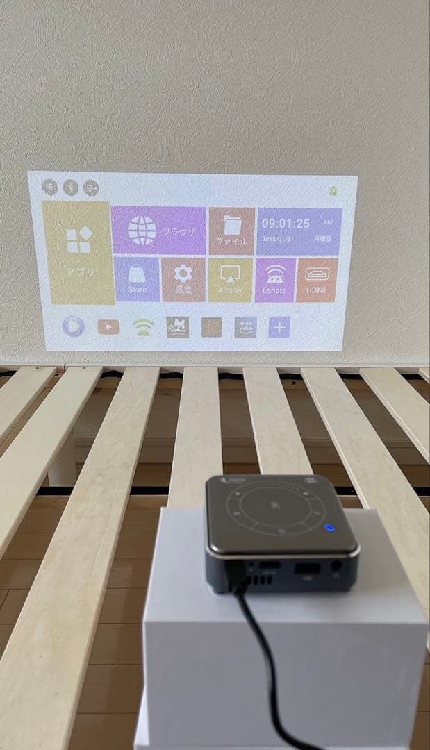 TOKAIZ Mini Projector 小型プロジェクター 無線 持ち運び