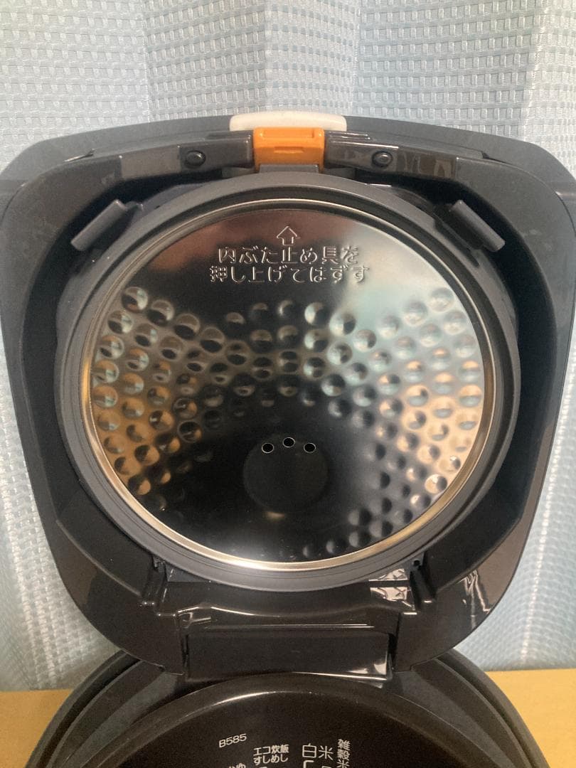 ★美品★2025年製 象印 NW-VJ10 IH 炊飯器 ジャー5.5合炊き