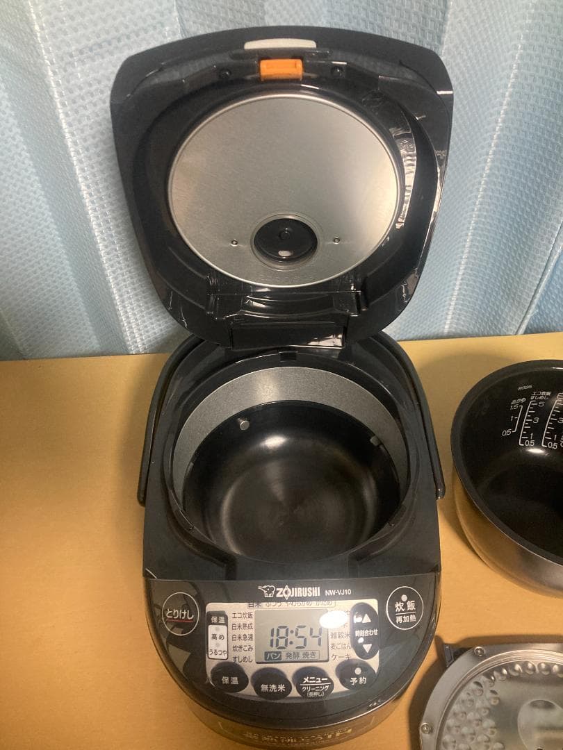 ★美品★2025年製 象印 NW-VJ10 IH 炊飯器 ジャー5.5合炊き