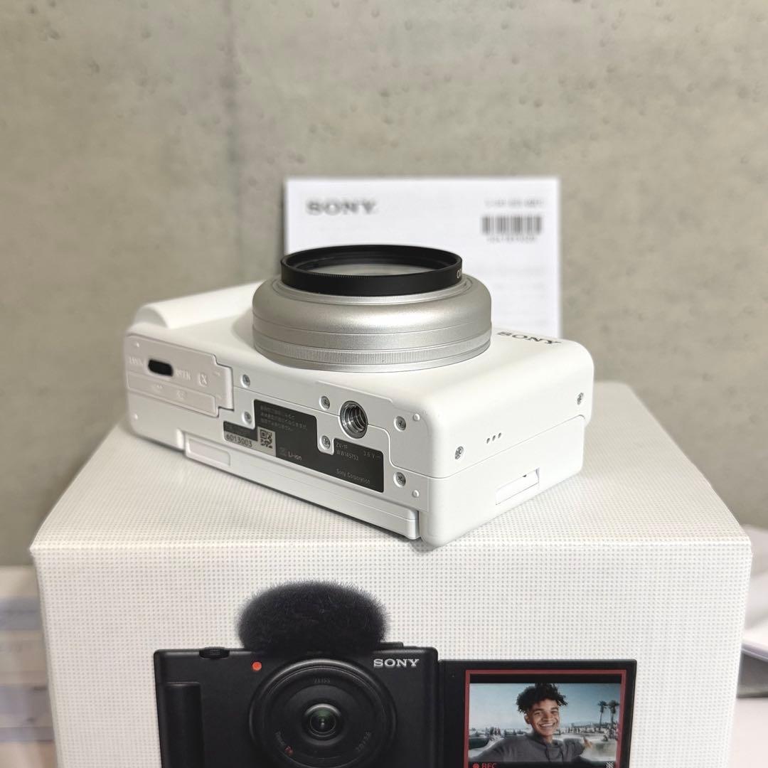 【美品】SONY VLOGCAM ZV-1F ホワイト