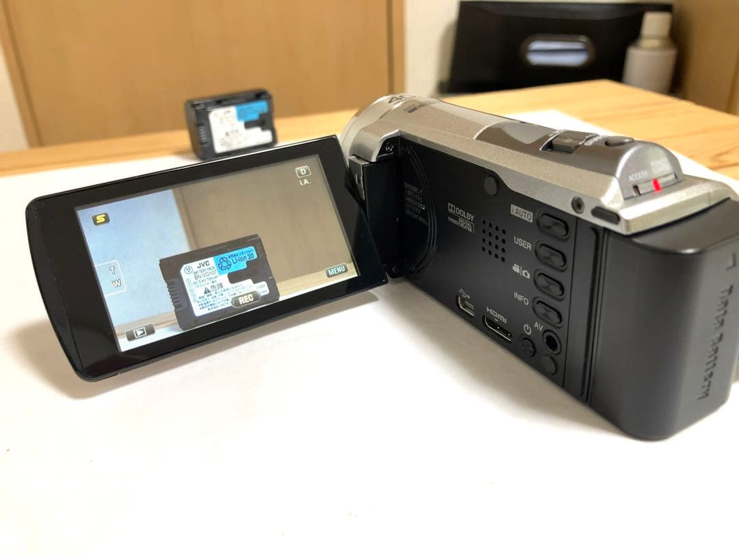 JVC ケンウッドGZ-HM390-S Everio バッテリ2個 SDカード付